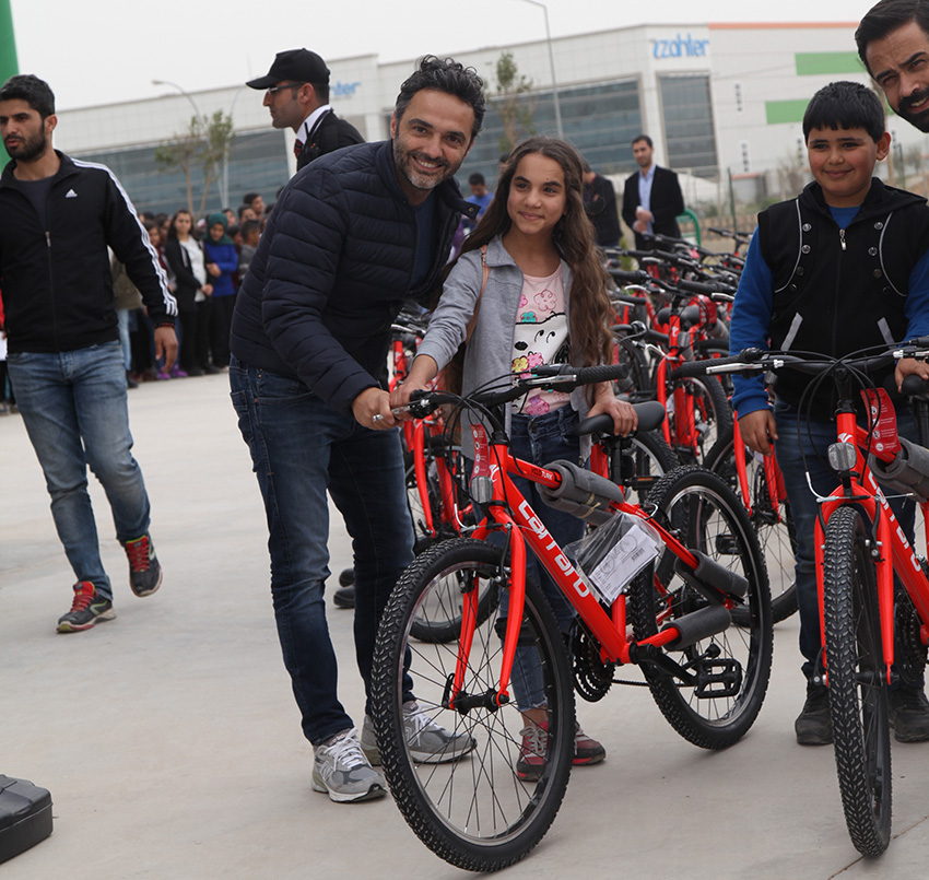Şanlıurfalı 200 öğrenci bisikletlerine kavuştu