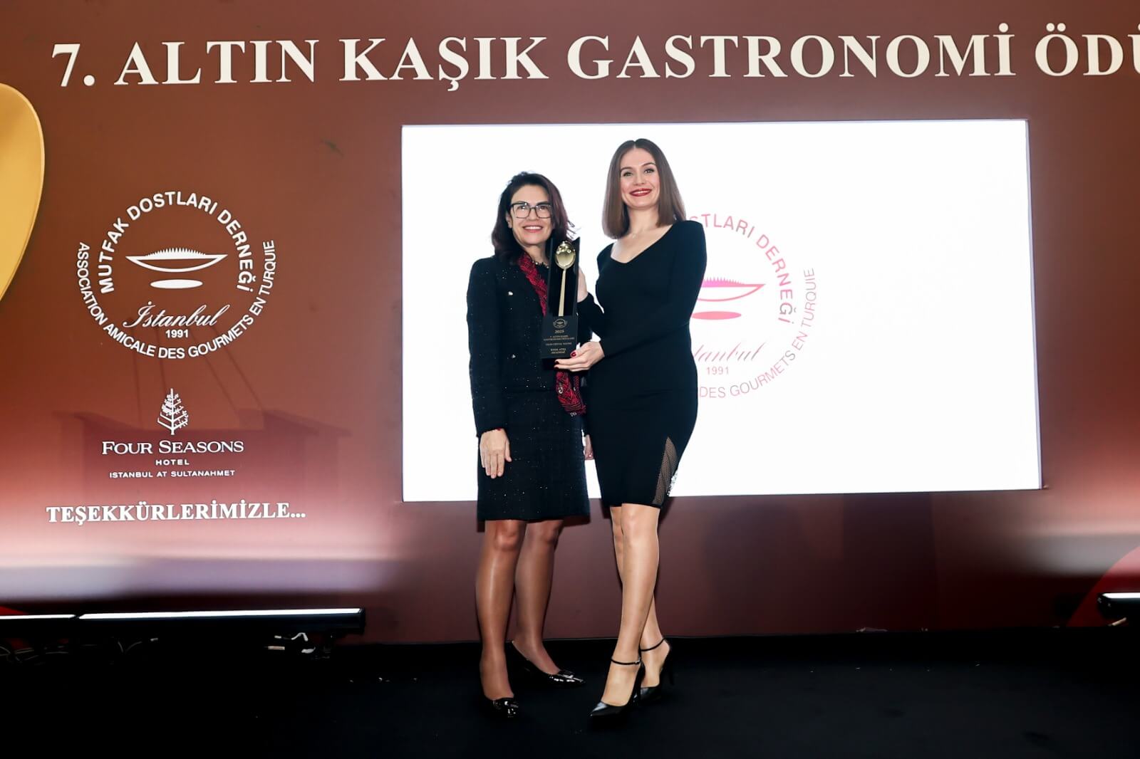 Kısık Ateş Akademi’ye Altın Kaşık